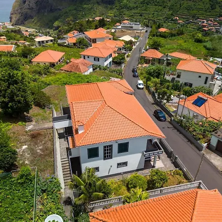 With Game And Entertainment * Sao Vicente (Madeira)