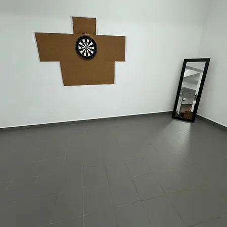 Holiday home With Game And Entertainment *