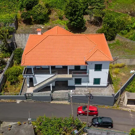 With Game And Entertainment Дом отдыха *