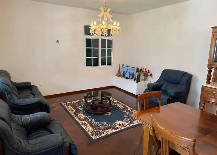 度假居 With Game And Entertainment