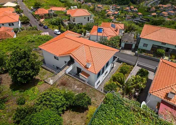 With Game And Entertainment * São Vicente